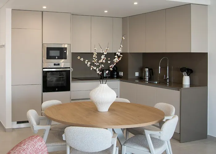 Varanda Da Muralha - By Sch Apartman *