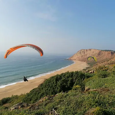 Varanda Da Muralha - By Sch Daire *