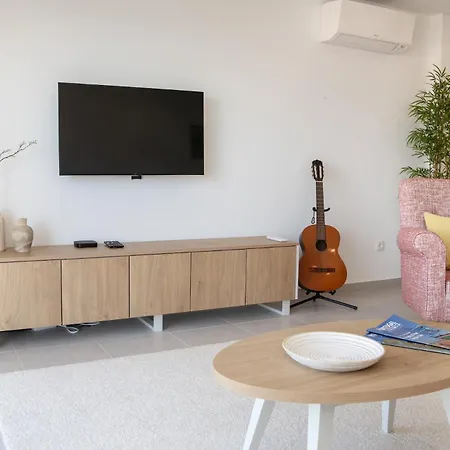 Varanda Da Muralha - By Sch Nazaré