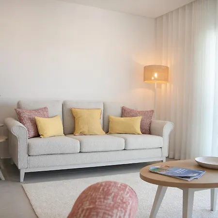 Apartamento Varanda Da Muralha - By Sch